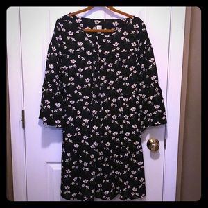 Gap floral bell-sleeve tiered dress - Large